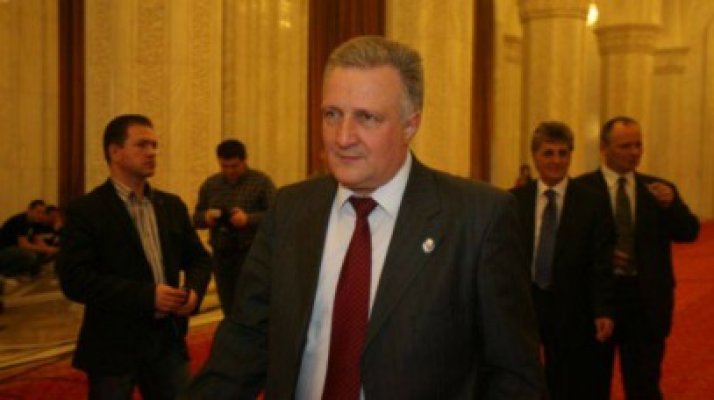 Un deputat PSD şi şeful CJ Sibiu, URMĂRIŢI PENAL pentru conflict de interese